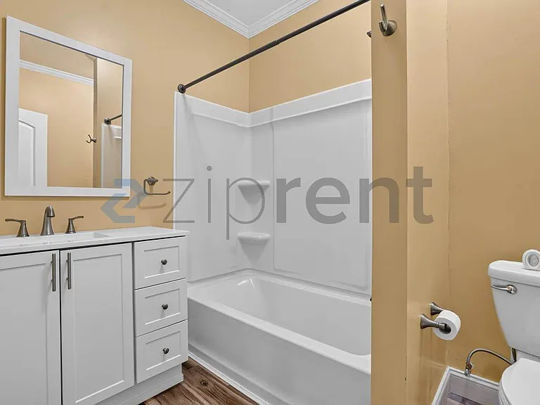906 Diamond Cir — Photo 26