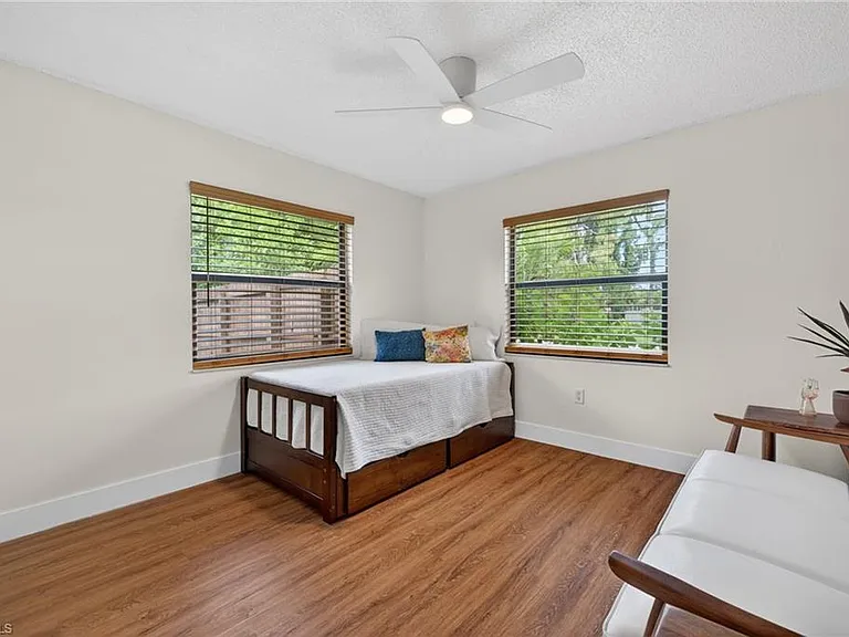 18185 Hilda Dr — Photo 15