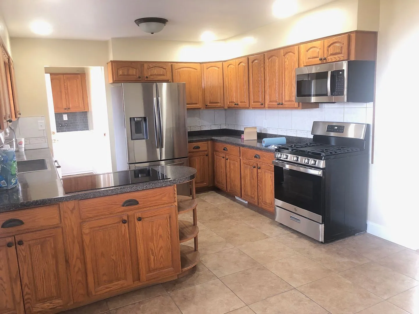 Beautiful 3BR home ten minutes from Bloomington with large lot. Recently refurbished and modernized — Photo 4