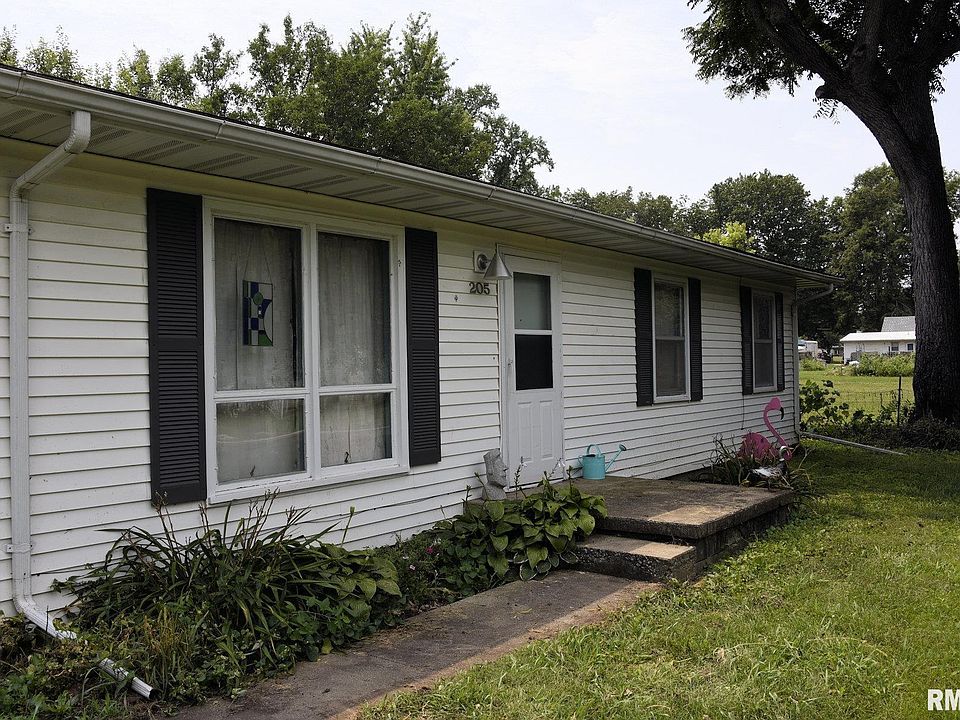1st image of 205 E Ann St