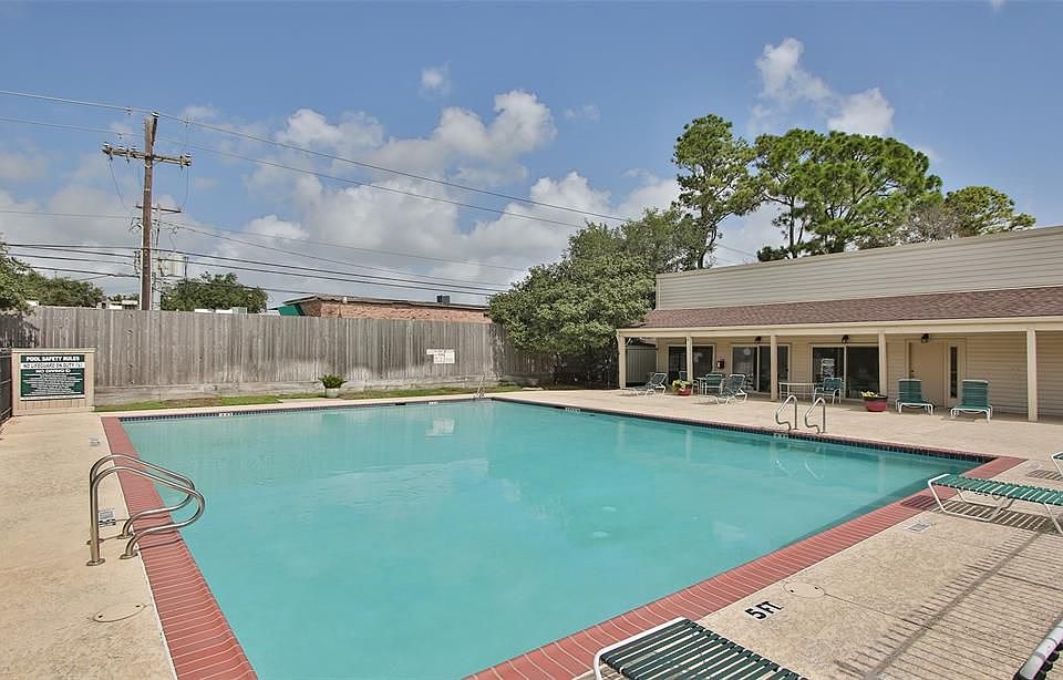 1st image of 2082 Augusta Dr #6-51