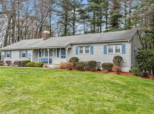 8 Saint Marys Dr, Westford, MA 01886