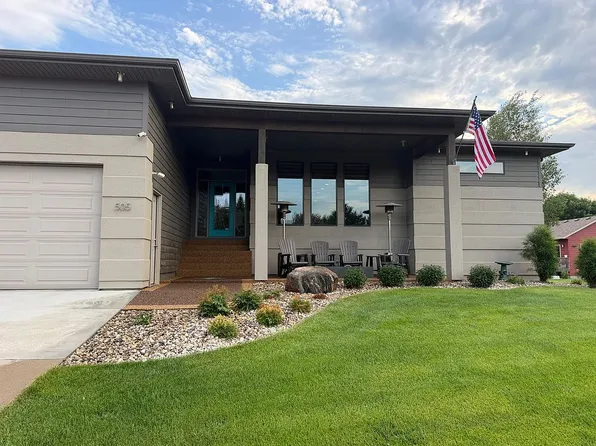 505 S Browning Dr, Sioux Falls, SD 57106