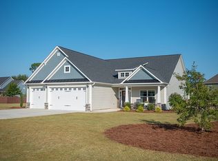 206 Brightleaf Dr, Whispering Pines, NC 28327