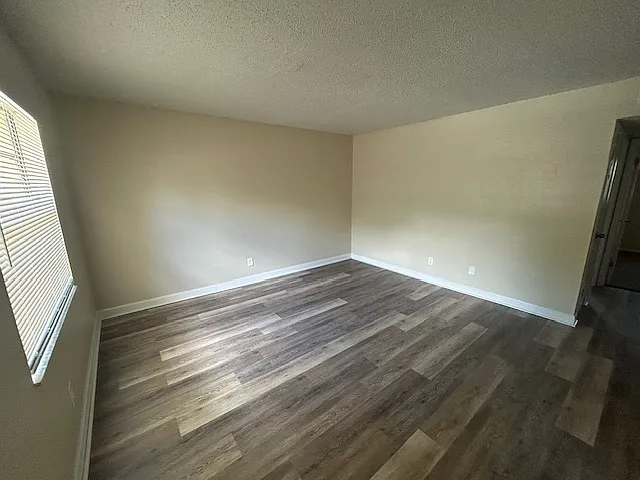 5501 70th Ave N #3 — Photo 6