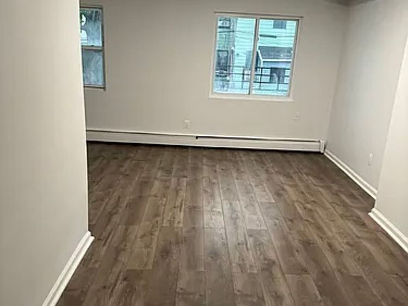4th image of 1313 Clay Ave Floor 2