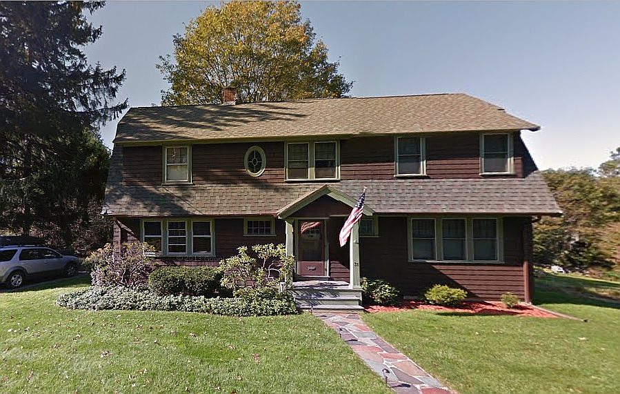 1st image of 31 Rockland Pl