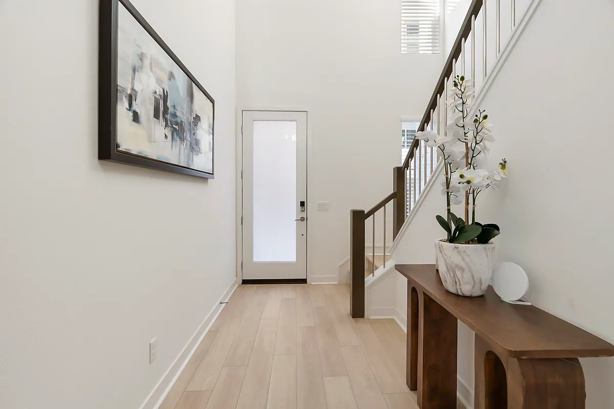 Building Photo - 2717 Everly Dr