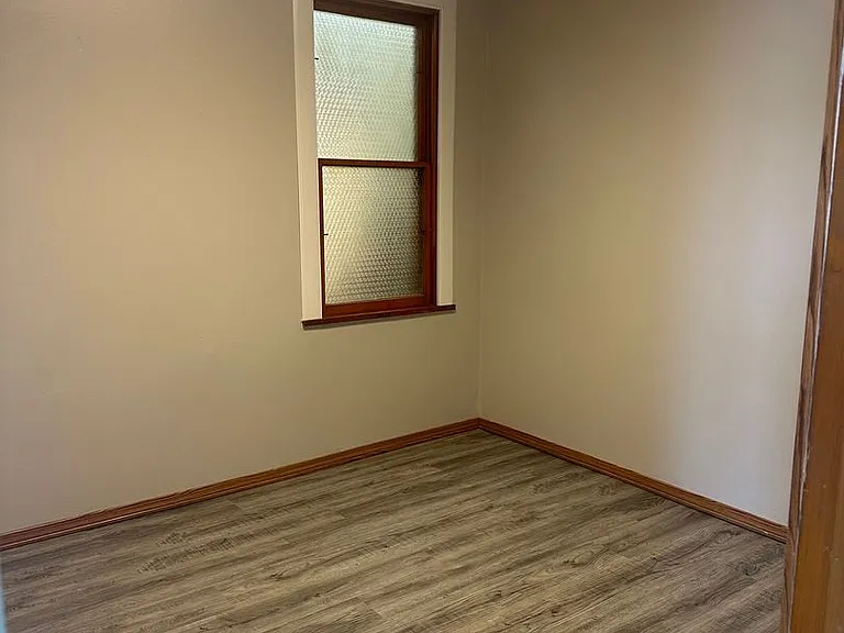 138 N Main St — Photo 4