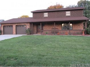 203 Blue Ridge Dr, Glen Carbon, IL