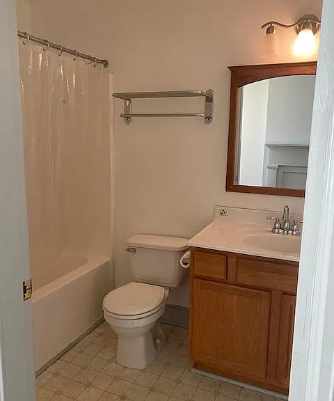 Upstairs bathroom