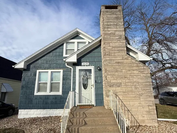 1635 Chestnut St, Quincy, IL 62301