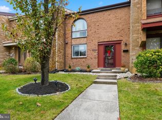 8264 Canning Ter, Greenbelt, MD 20770