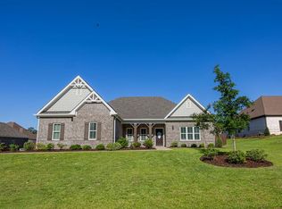 616 Charleston Mills Dr, Midland City, AL 36350