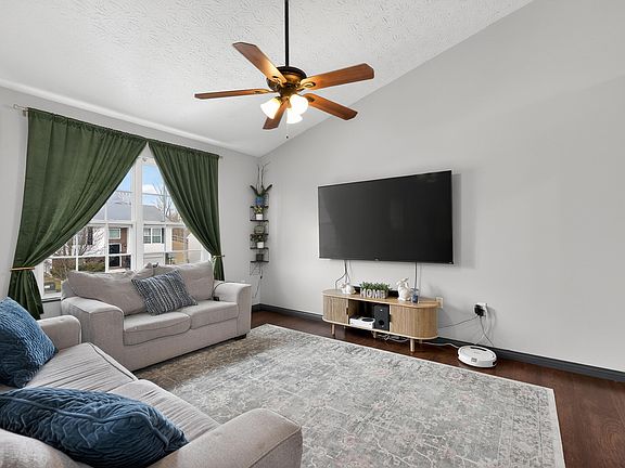 3rd image of 6592 Garcia Ct