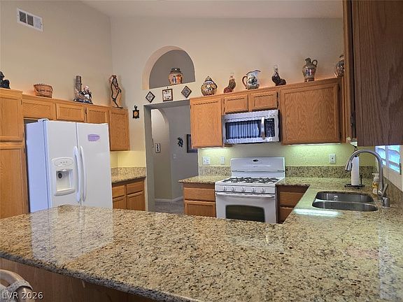 4th image of 1208 Meridian Bay Dr
