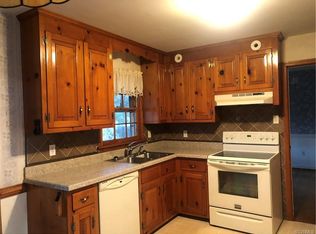 7294 Lee Davis Rd, Mechanicsville, VA 23111