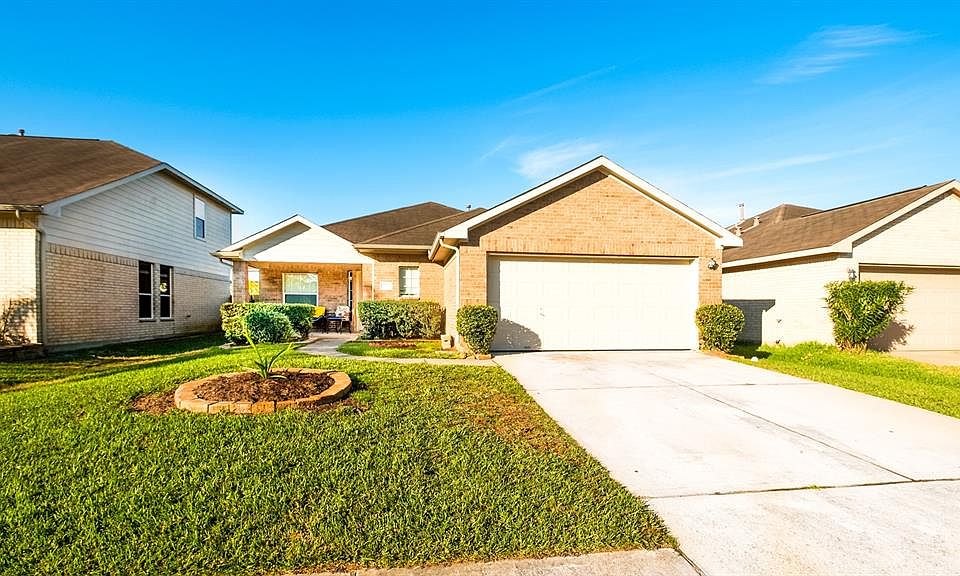 1st image of 7911 Pelican Ln