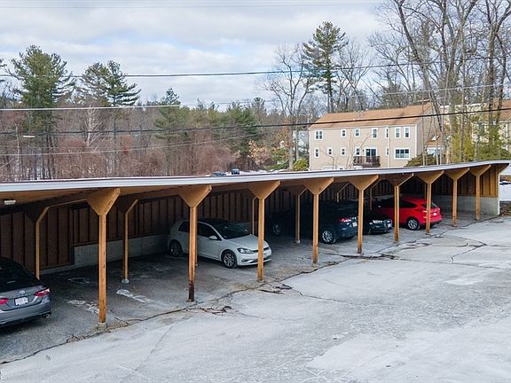 5th image of 201 Cardinal Ln Unit 201