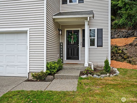 3rd image of 11632 54th Dr SE