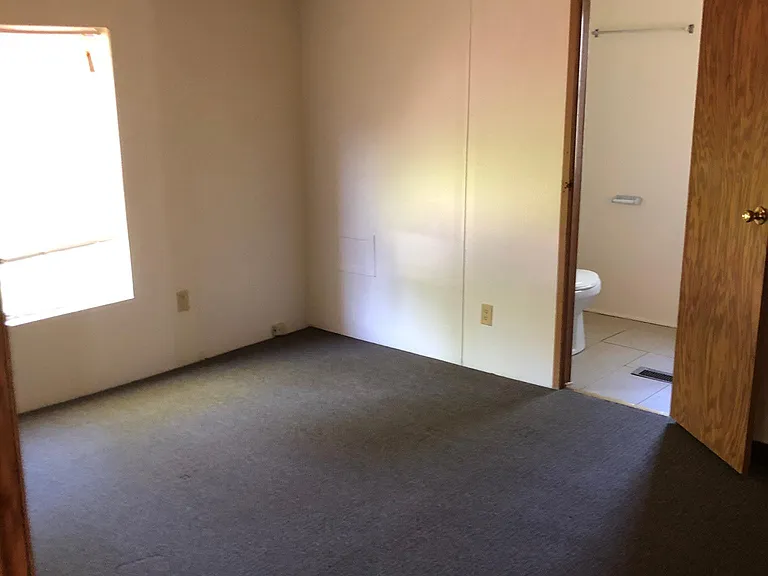 6185 Pine Tree Loop — Photo 7