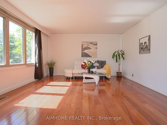 4th image of 49 Bellefontaine St