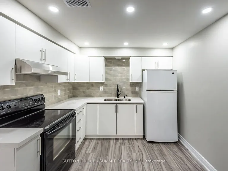 52 Marion St — Photo 5
