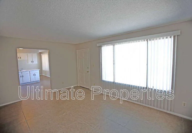 3832 W Acapulco Ln — Photo 5