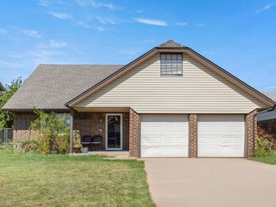 1121 Cavalier St, Moore, OK, 73160