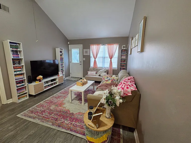 2165 S Milledge Ave — Photo 9