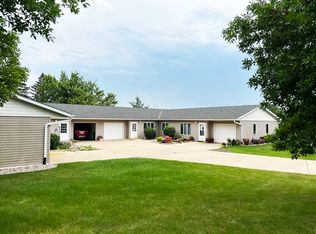 1000 Homedale Dr, Jackson, MN 56143