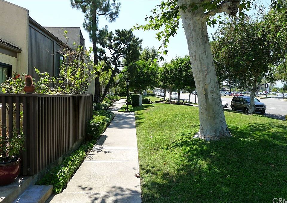 1st image of 582 W Huntington Dr Unit D