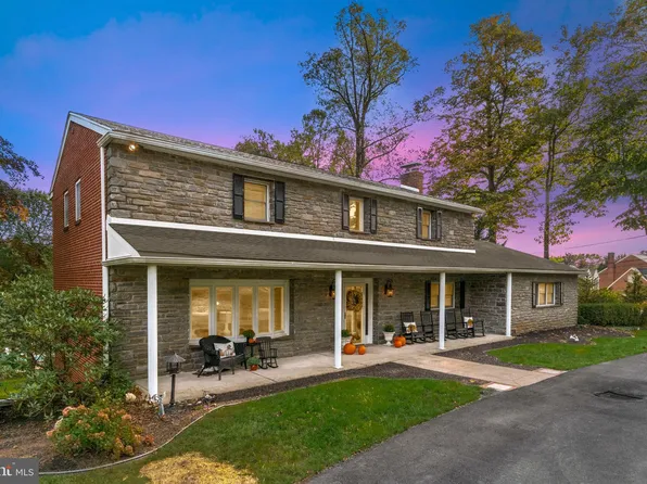 105 Columbus Ave, Newtown Square, PA 19073