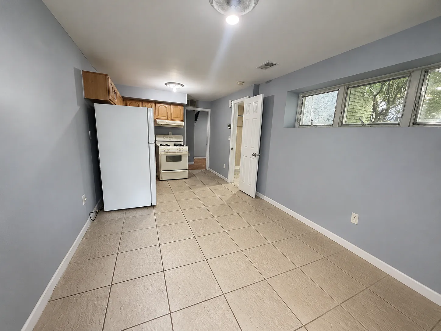 1 bed, $2,200 — Photo 3