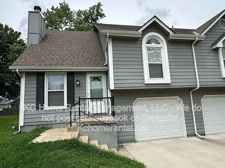 1420 SE 7th Pl — Photo 3