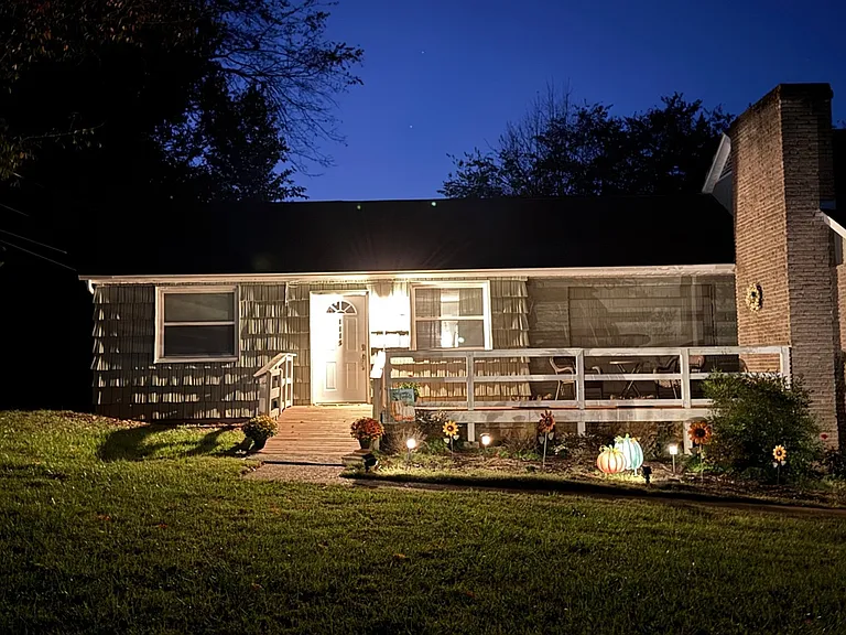 1115 Henrietta Dr — Photo 9
