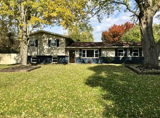 128 Lee Dr, Heath, OH