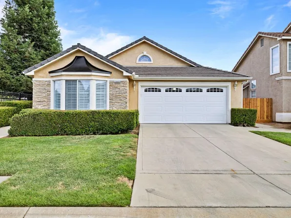 2965 Norwich Ave, Clovis, CA 93611