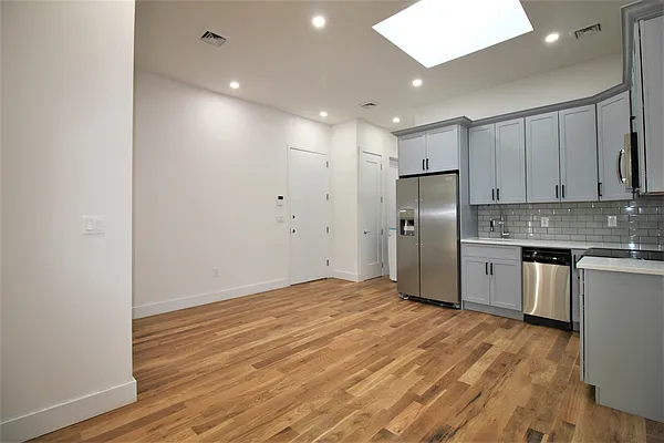 Rented by Ankor Management | media 2