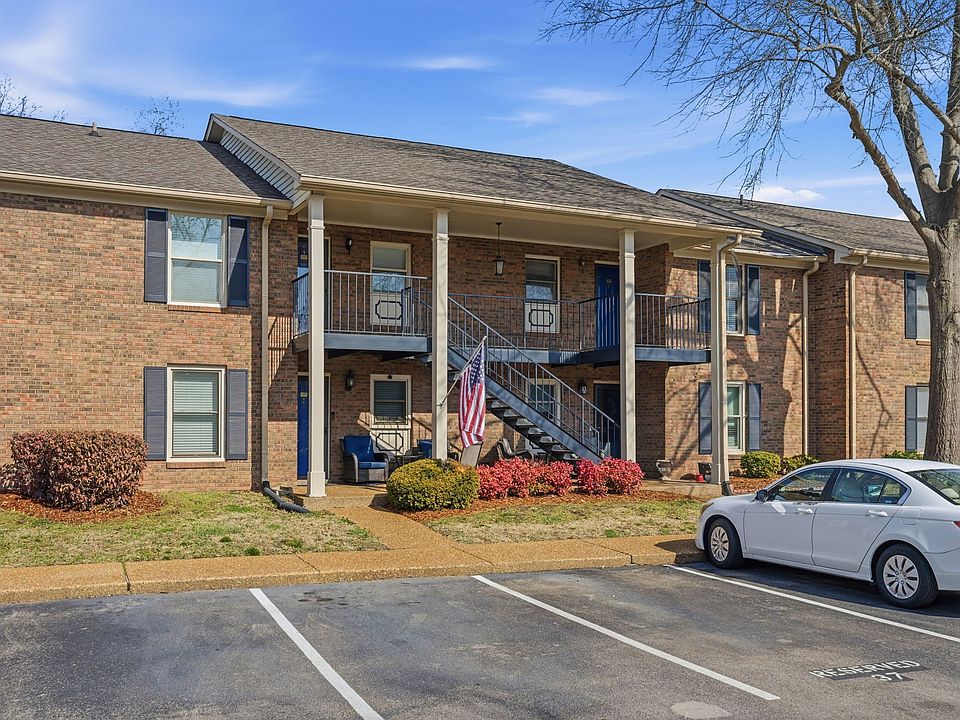 1st image of 208 Westfield Dr