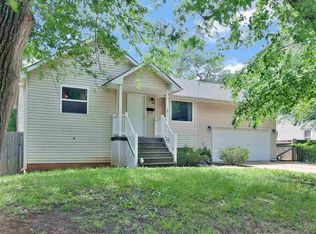 1211 N Johnson St, Augusta, KS 67010