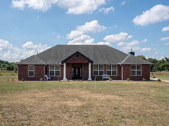 2nd image of 13077 Willow Oak Ln