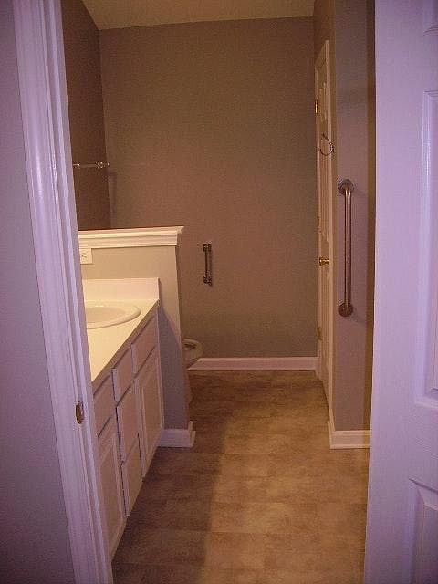 Master Bed Room Bath