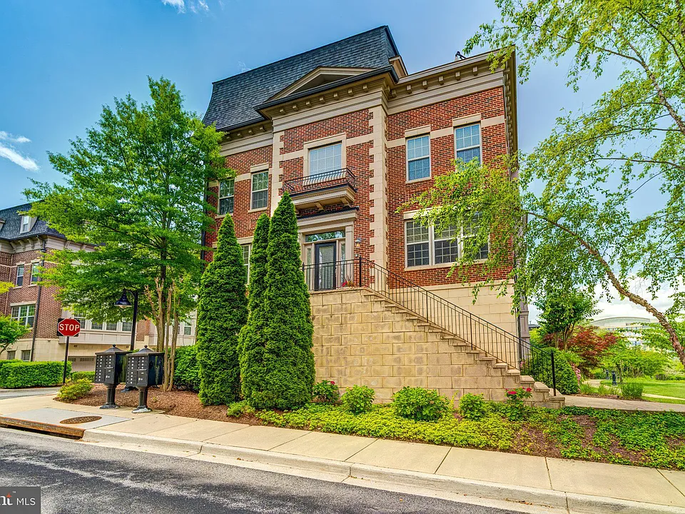 510 Overlook Park Dr #32
