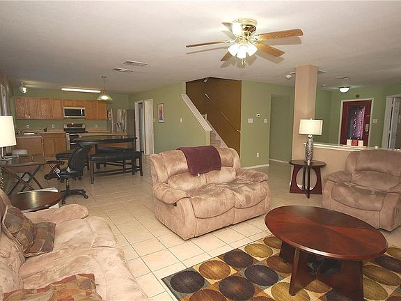 3rd image of 2009 Eisenhower Dr