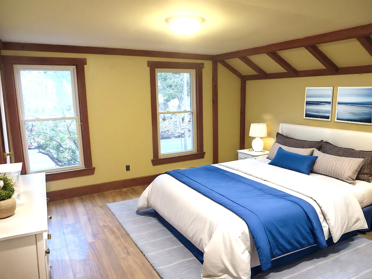 Master bedroom with large walk in closest - 112 Milton Ave