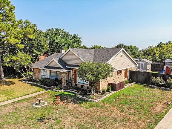 3rd image of 532 Quail Hollow Dr