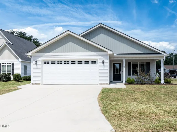 103 E Allen St, Four Oaks, NC 27524
