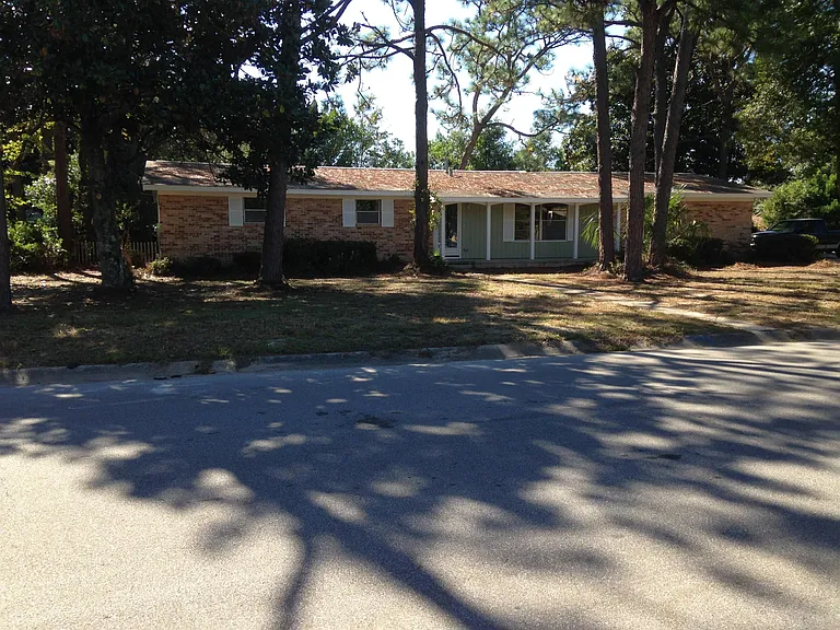 3715 Dunwoody Dr — Photo 1