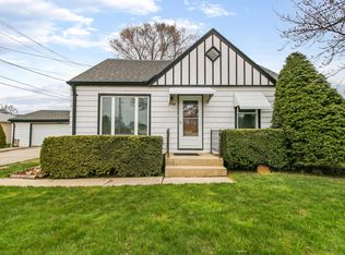 3024 E College Ave, Cudahy, WI 53110